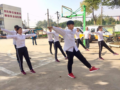 工间操大比拼 武汉电务段以运动赋能，开启“快乐工作，健康生活”新篇章